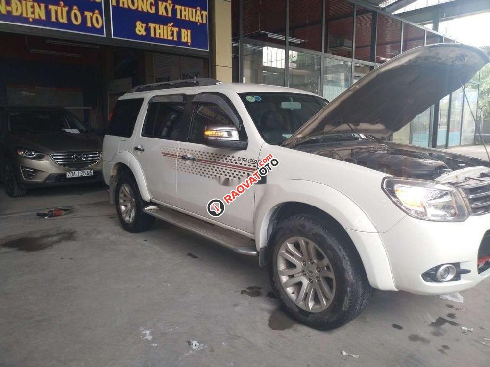 Cần bán gấp Ford Everest AT đời 2014, màu trắng, xe nhập chính chủ-4