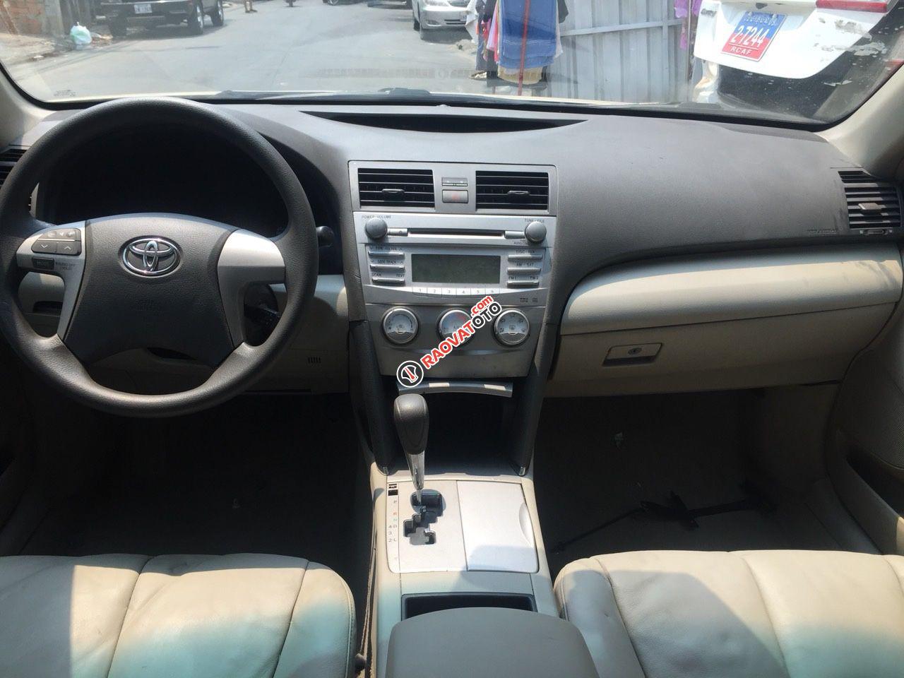 Bán xe Toyota Camry XLE 2011, nội thất màu kem (be), nhập khẩu nguyên chiếc-4