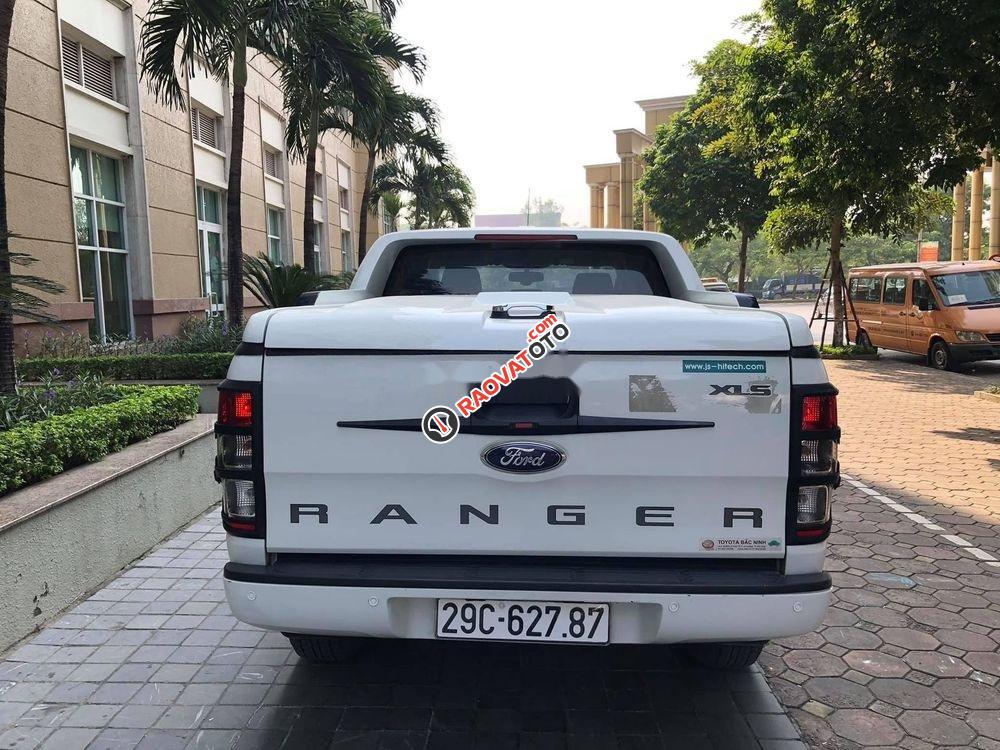 Bán Ford Ranger XLS 2.2 AT đời 2016, nhập khẩu nguyên chiếc, giá chỉ 575 triệu-1