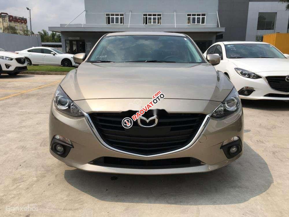 Cần bán Mazda 3 năm 2017, màu vàng, chính chủ, 620 triệu-1