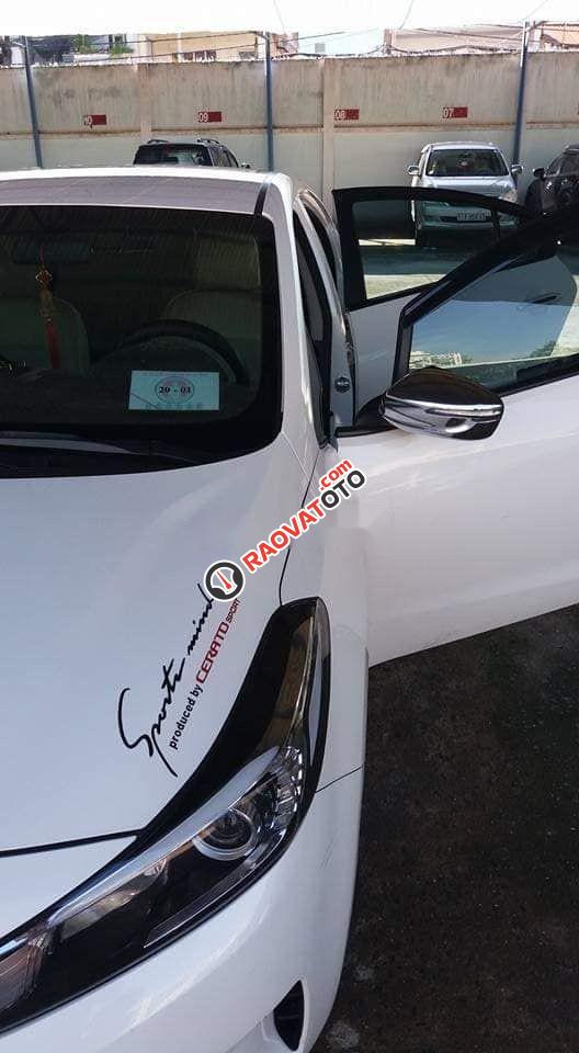 Bán Kia Cerato MT 2016, màu trắng, giá tốt-0