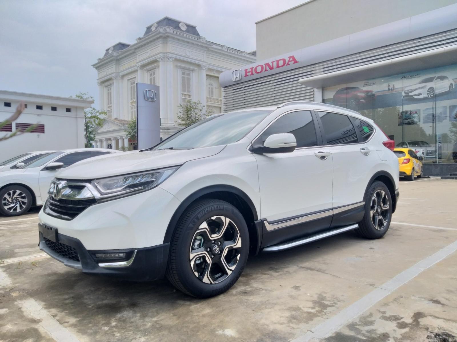 Giao ngay Honda CR-V 1.5 l, màu trắng, đời 2019, giảm giá sốc khi mua xe tại Honda Ôtô Thanh Hóa, LH: 0962028368.-0