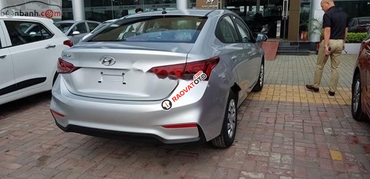 Bán Hyundai Accent năm 2019, màu bạc, giá chỉ 420 triệu-0