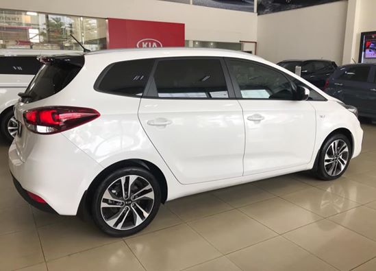 Cần bán xe Kia Rondo GMT 2019, màu trắng, nhập khẩu, 585 triệu-3