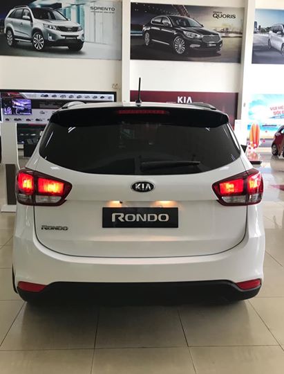 Cần bán xe Kia Rondo GMT 2019, màu trắng, nhập khẩu, 585 triệu-2