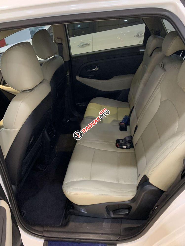 Bán ô tô Kia Rondo 2019 xe mới nội thất đẹp-3