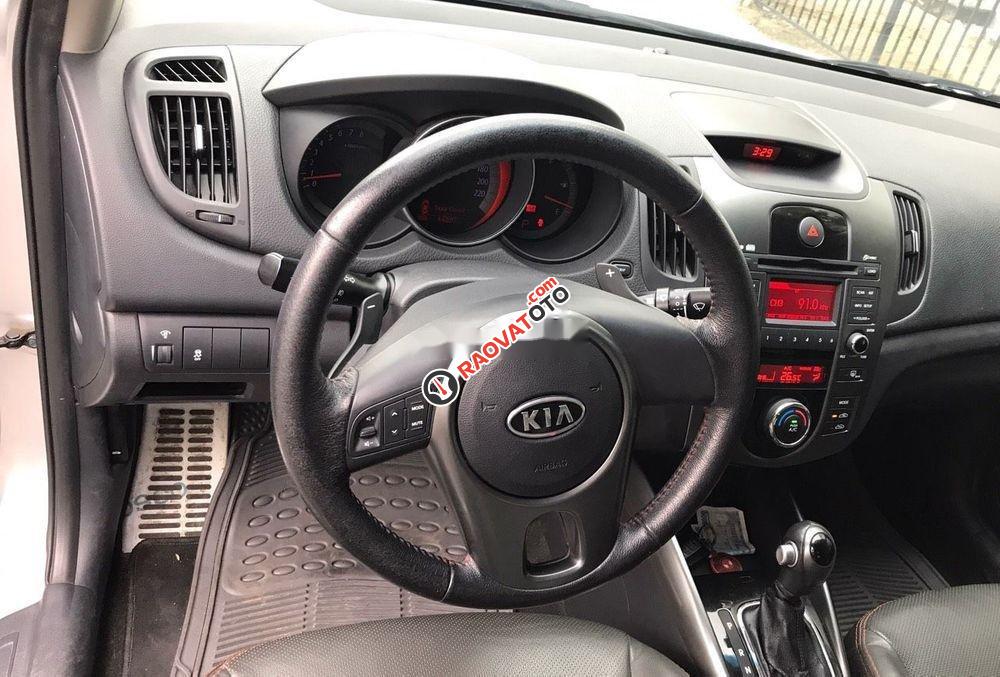 Cần bán Kia Forte năm sản xuất 2013 xe nguyên bản-0