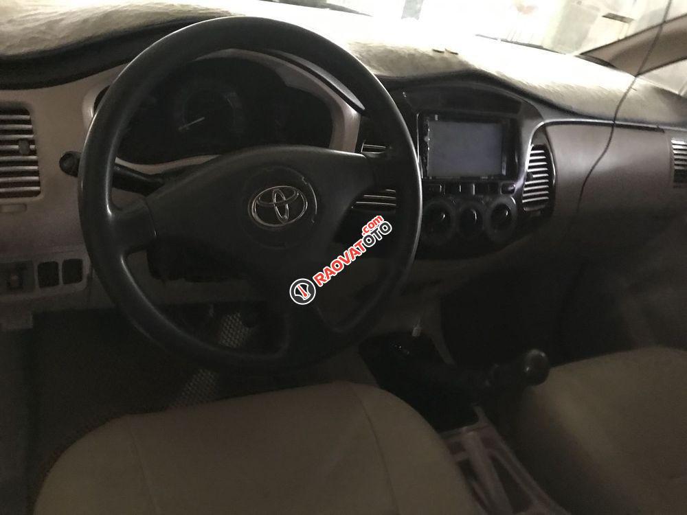 Bán Toyota Innova 2008, màu trắng, giá cạnh tranh-3