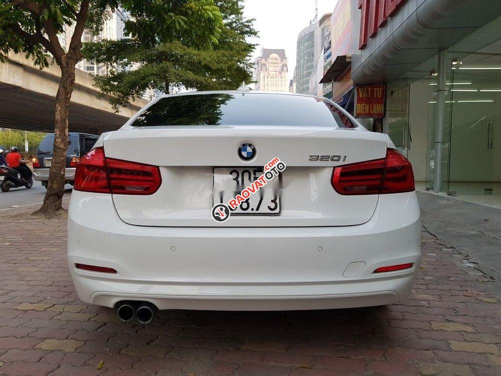 Cần bán lại xe BMW 3 Series 320i 2016, màu trắng, nhập khẩu nguyên chiếc-9