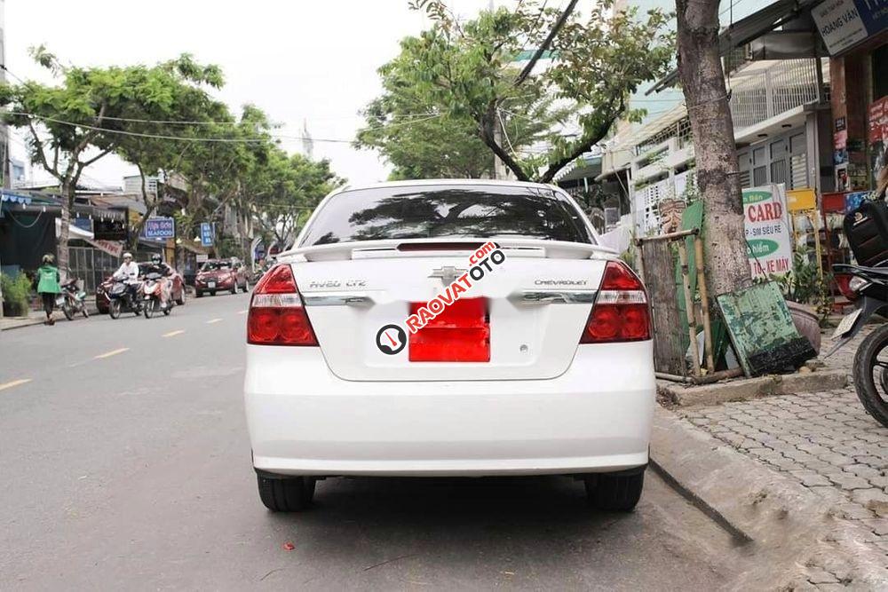 Cần bán Chevrolet Aveo AT sản xuất năm 2016, màu trắng-4