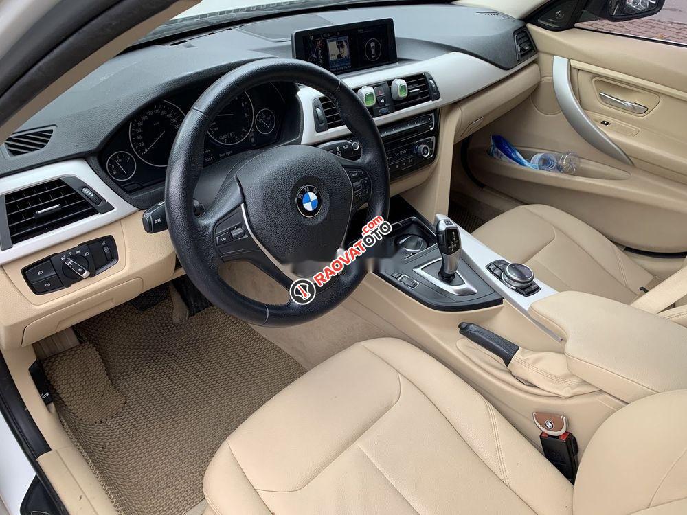 Cần bán xe BMW 320i đời 2016, màu trắng, xe nhập-5
