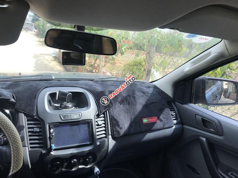 Xe Ford Ranger MT năm sản xuất 2013, xe nhập, 425tr-4