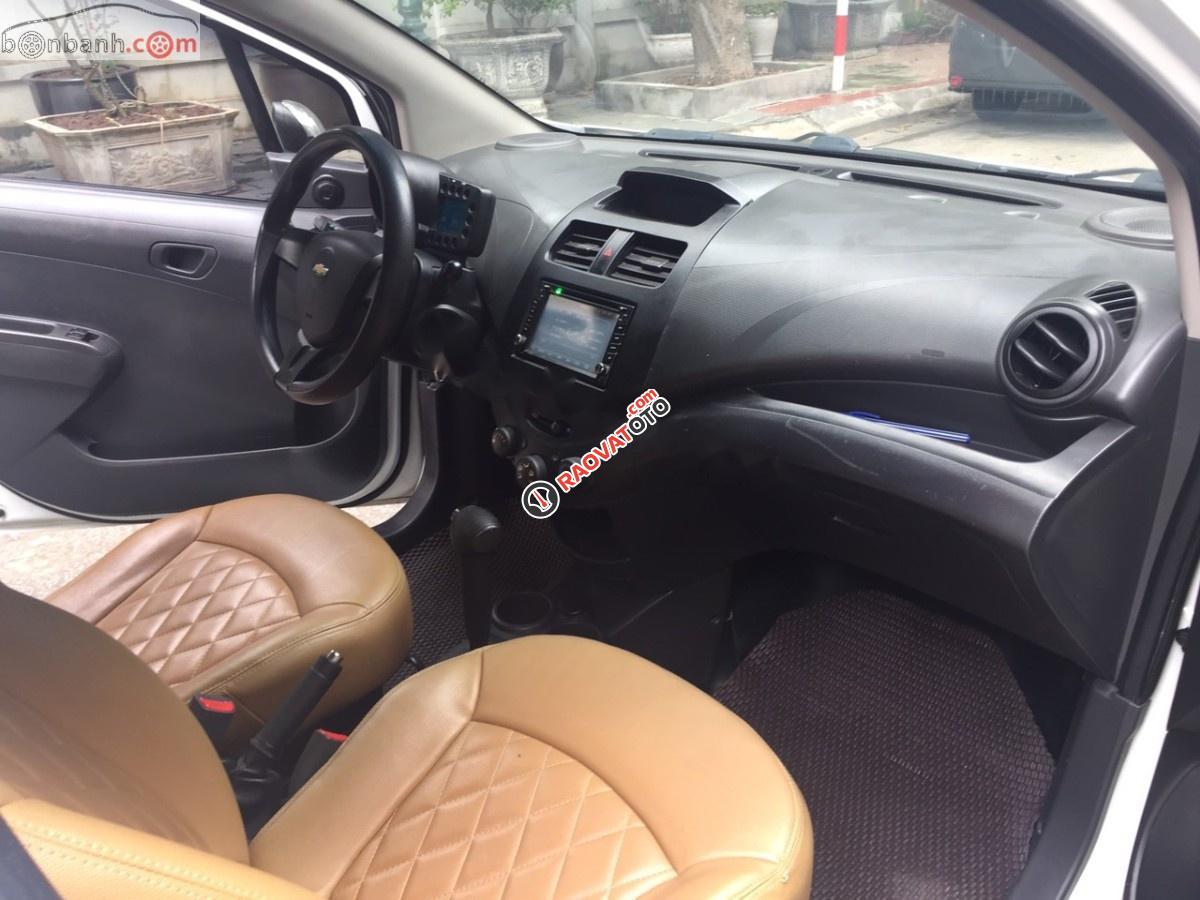 Cần bán gấp Chevrolet Spark Van 1.0 AT sản xuất năm 2011, màu trắng, nhập khẩu  -9