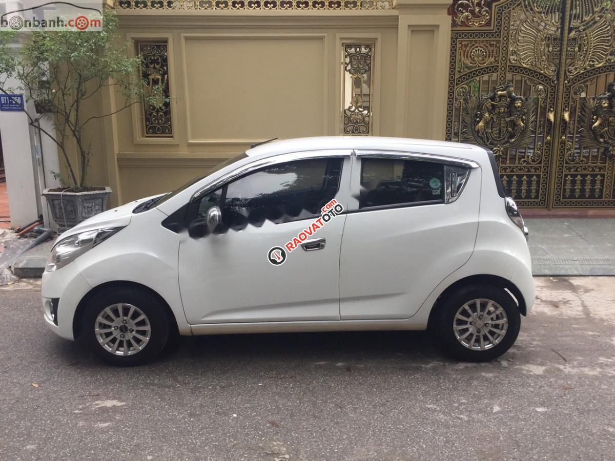 Cần bán gấp Chevrolet Spark Van 1.0 AT sản xuất năm 2011, màu trắng, nhập khẩu  -7