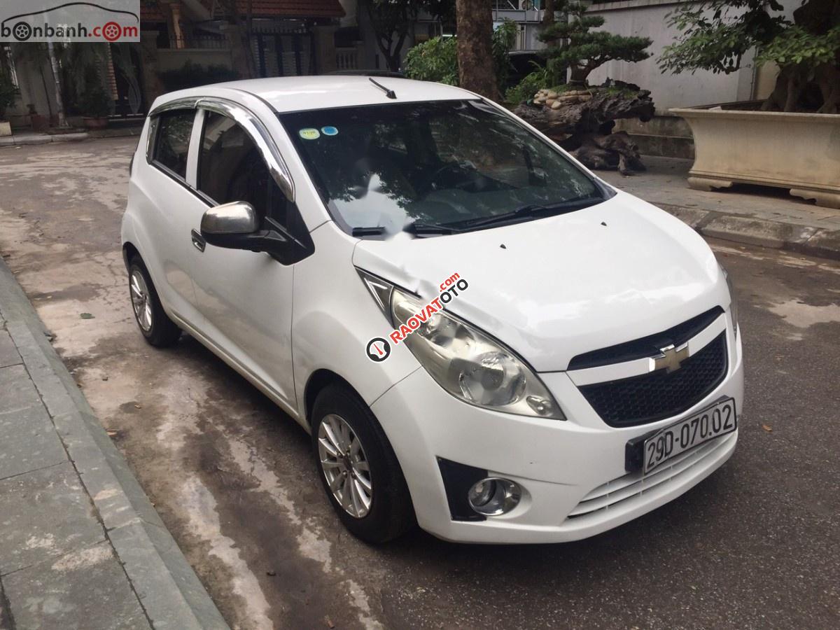 Cần bán gấp Chevrolet Spark Van 1.0 AT sản xuất năm 2011, màu trắng, nhập khẩu  -1