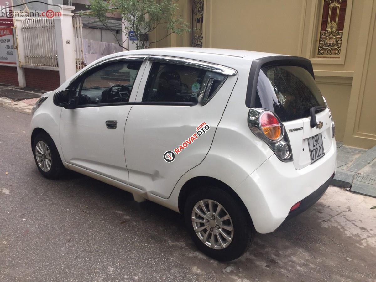 Cần bán gấp Chevrolet Spark Van 1.0 AT sản xuất năm 2011, màu trắng, nhập khẩu  -2