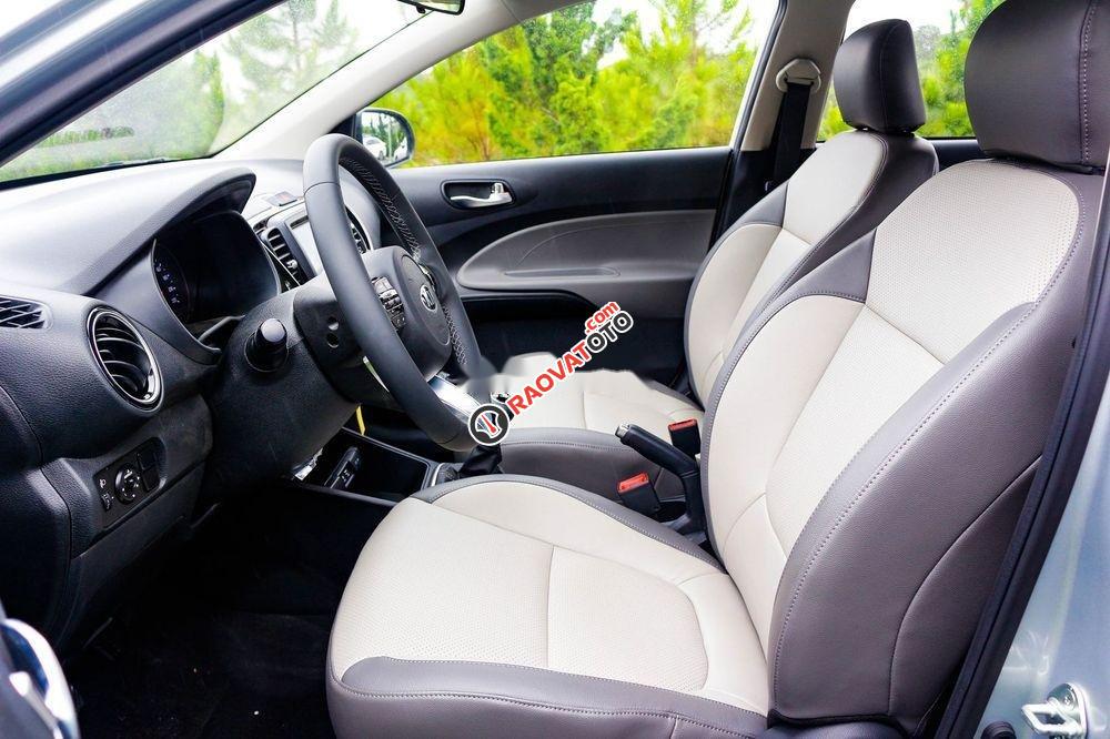 Bán Kia Rio sản xuất 2019, màu bạc, nhập khẩu nguyên chiếc chính hãng-0