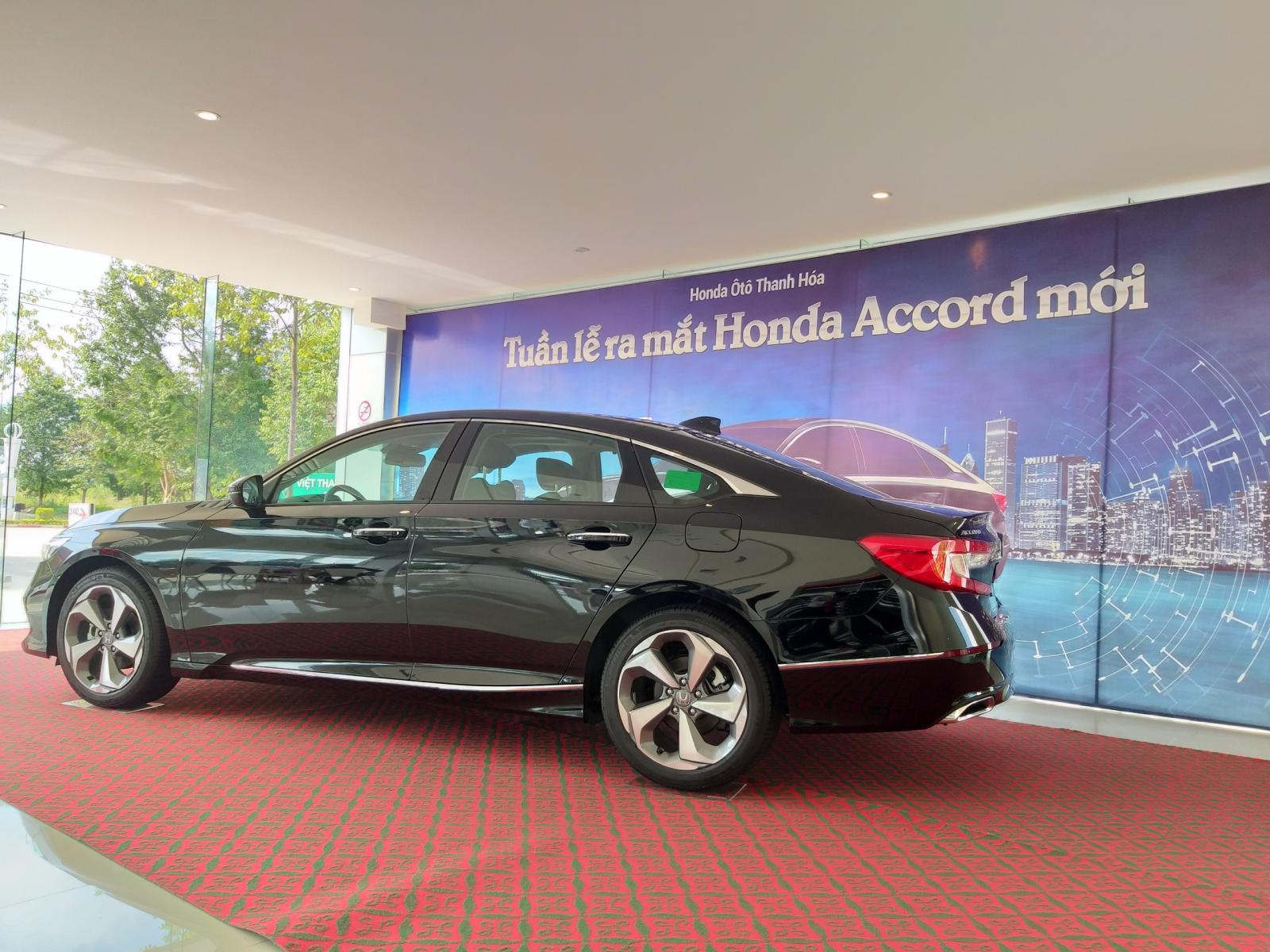 Honda Ôtô Thanh Hóa, giao ngay Honda Accord 1.5 VTEC Turbo, màu đen, đời 2019, giá ưu đãi - LH: 0962028368-2
