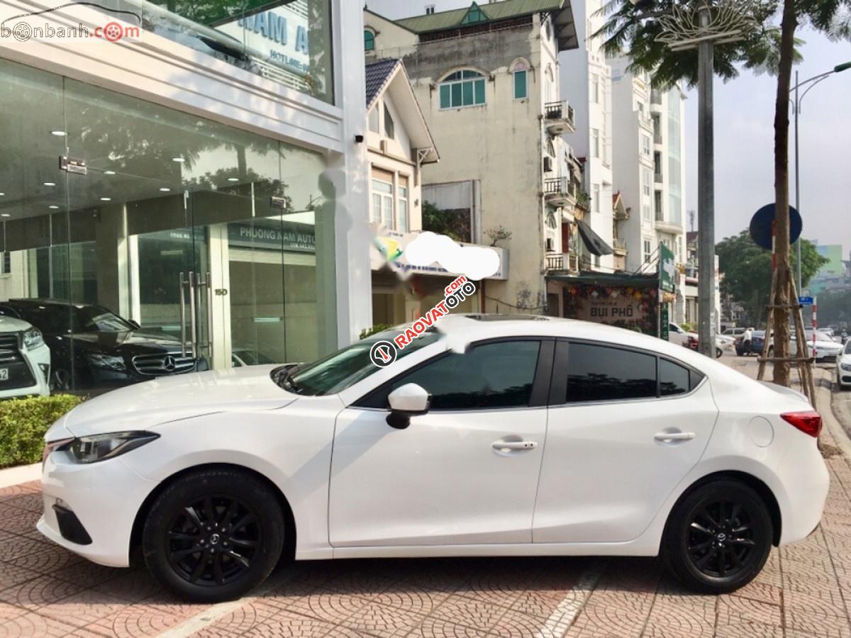 Cần bán xe Mazda 3 1.5 AT sản xuất năm 2016, màu trắng chính chủ-2