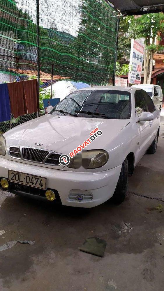 Cần bán lại xe Daewoo Lanos sản xuất năm 2002, màu trắng-1