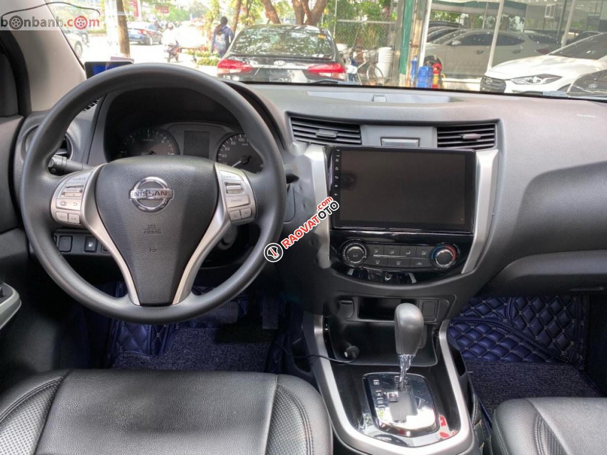 Cần bán Nissan Navara sản xuất năm 2017, màu đen, nhập khẩu Thái-1