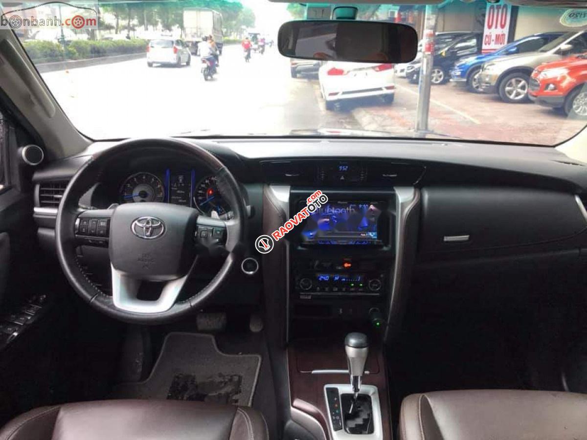 Cần bán xe Toyota Fortuner 2.7V sản xuất 2017, màu nâu, nhập khẩu nguyên chiếc-9