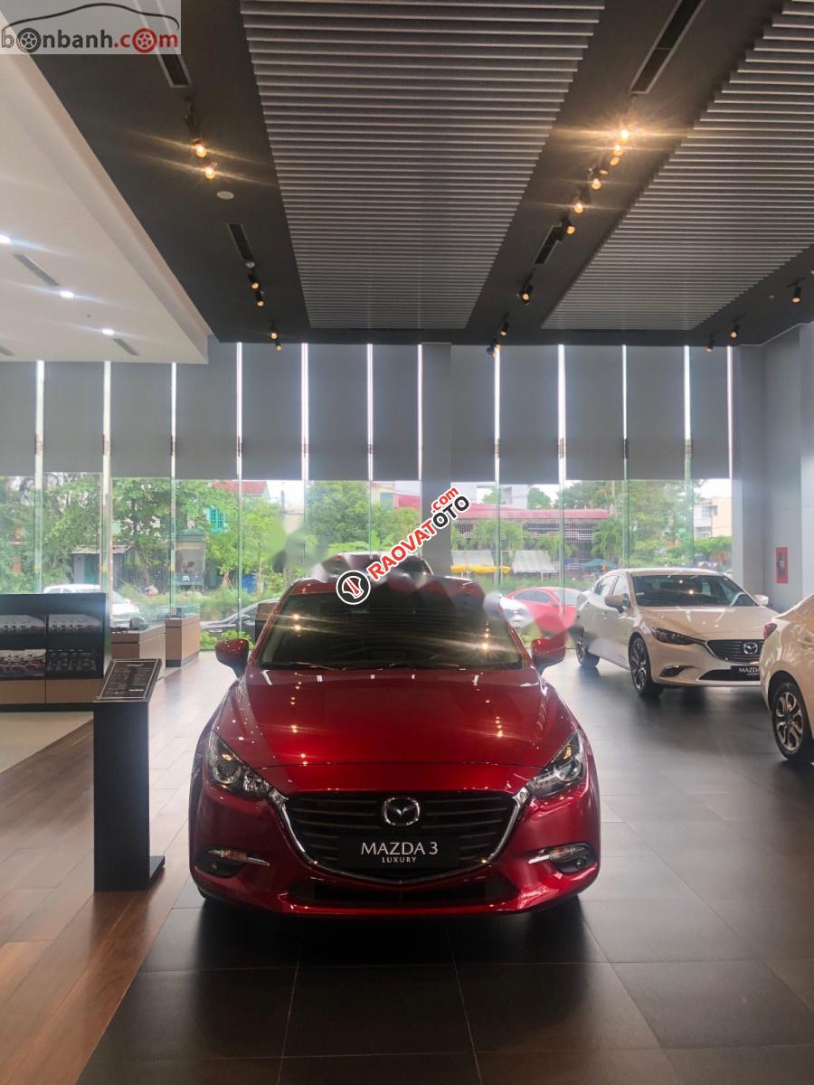 Cần bán Mazda 3 1.5L Luxury đời 2019, màu trắng giá cạnh tranh-1