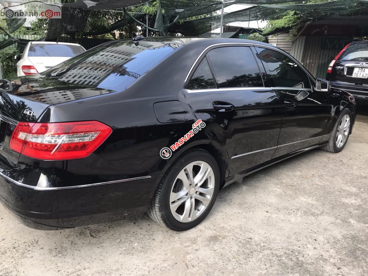 Cần bán gấp xe cũ Mercedes E250 2010, màu đen-8