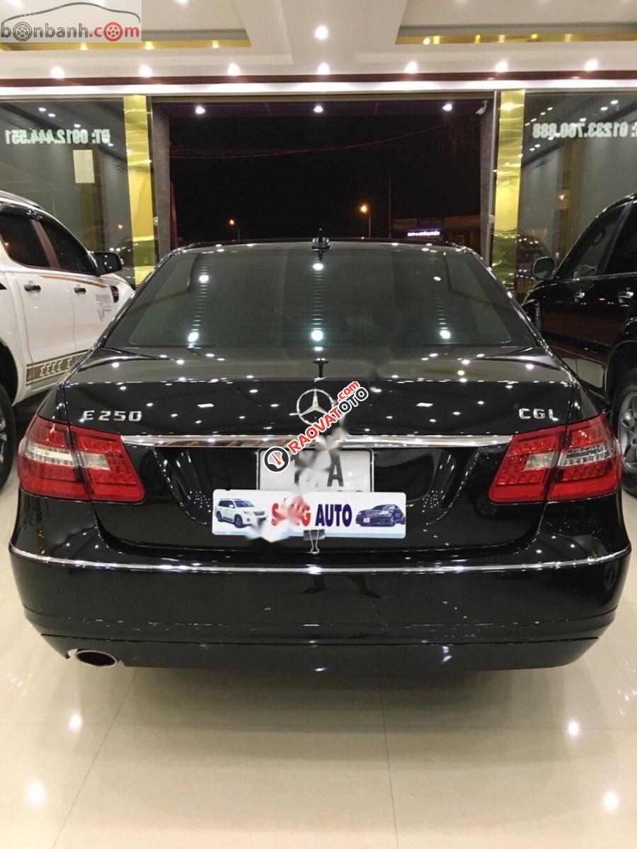 Bán Mercedes E250 năm 2010, màu đen-2