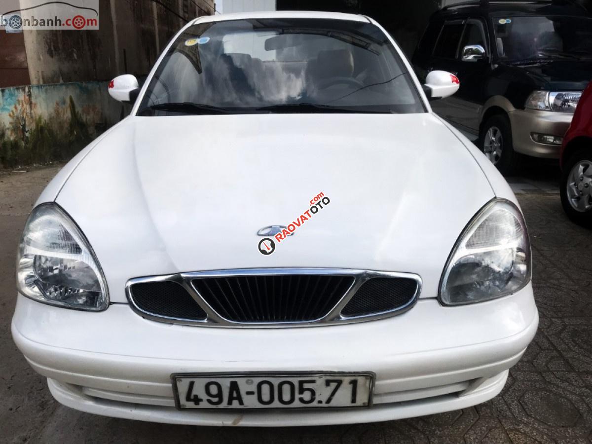 Bán ô tô Daewoo Nubira đời 2002, màu trắng giá cả hợp lý-0