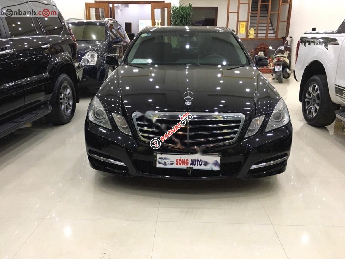 Bán Mercedes E250 năm 2010, màu đen-4