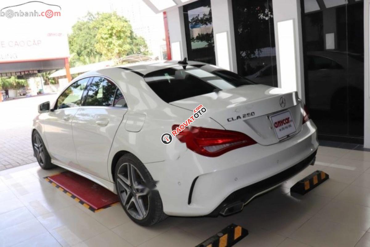 Bán lại xe Mercedes CLA 250 4Matic 2014, màu trắng, xe nhập-4