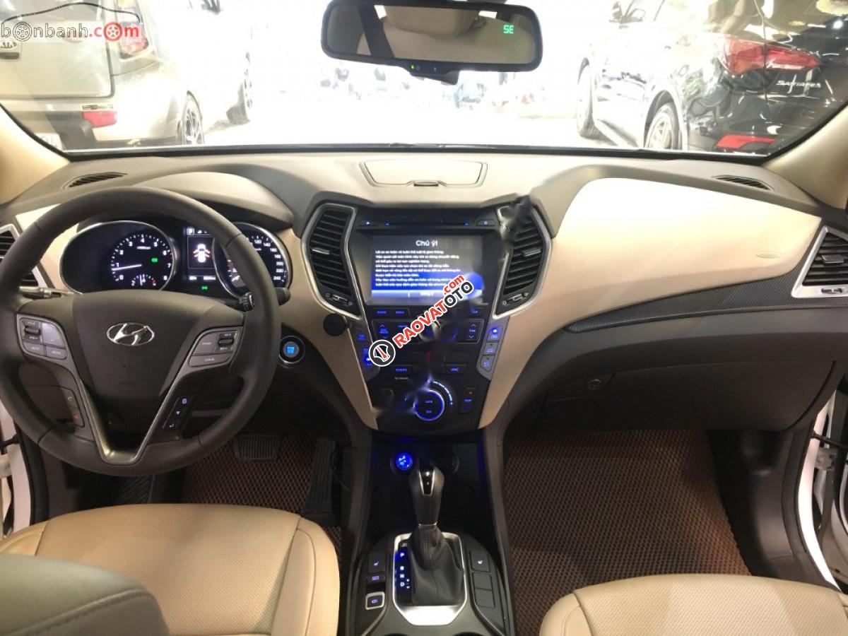 Bán xe Hyundai Santa Fe 2.4L 4WD năm 2018, màu trắng-5