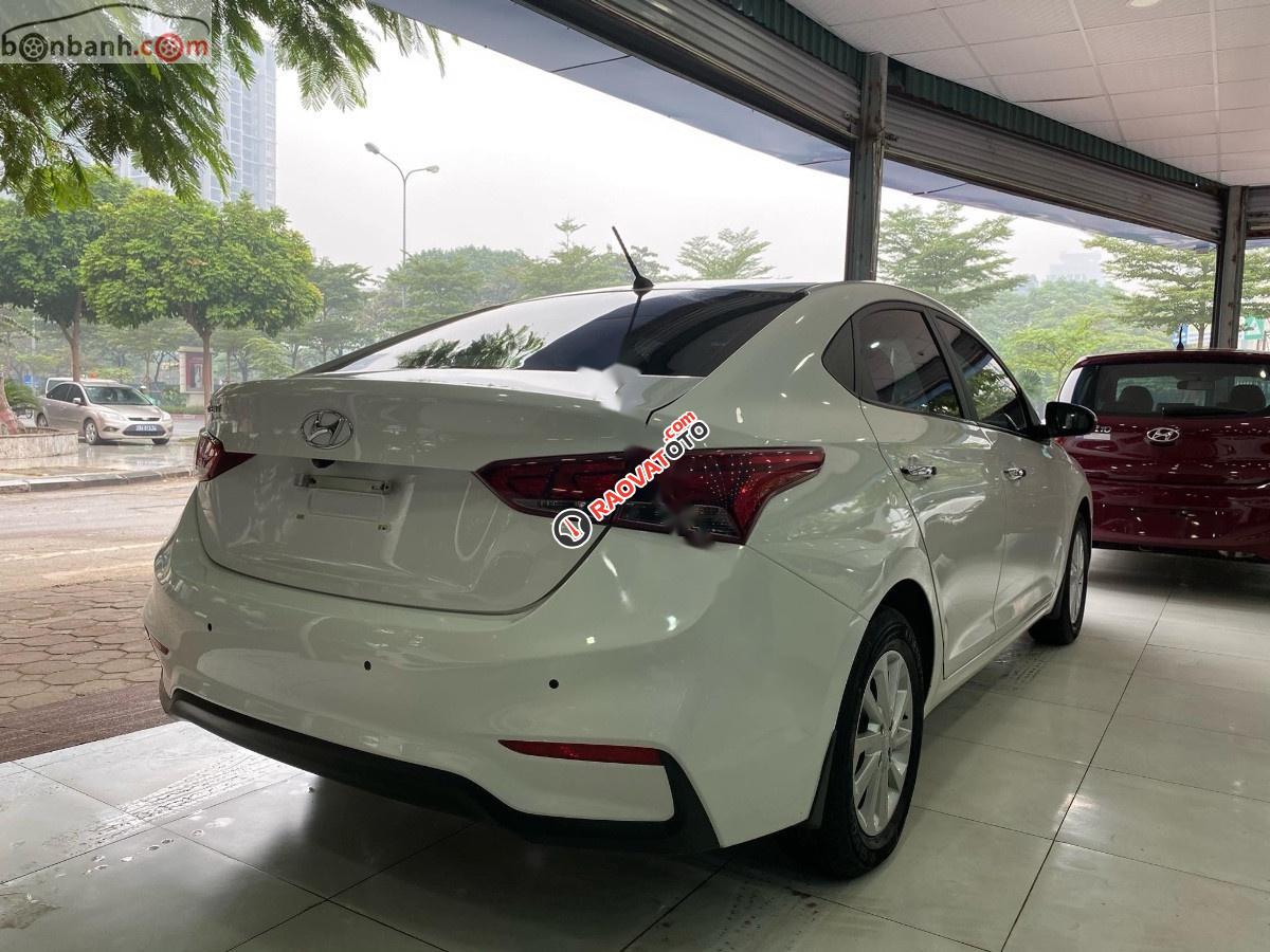 Bán Hyundai Accent 1.4 MT sản xuất năm 2018, màu trắng-4