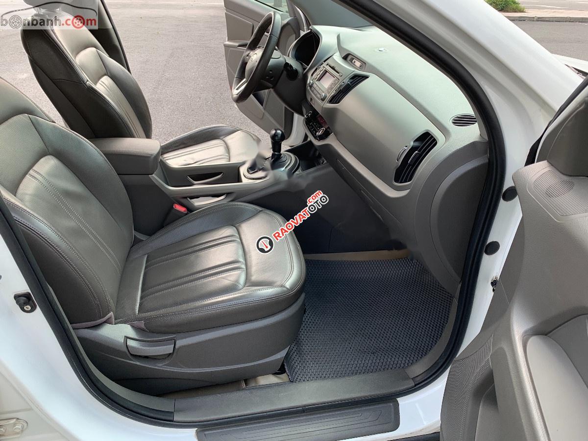 Bán Kia Sportage 2.0AT 2011, màu trắng, nhập khẩu nguyên chiếc-1
