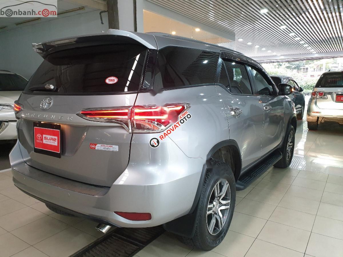 Cần bán lại xe Toyota Fortuner G 2017, màu bạc, nhập khẩu nguyên chiếc số sàn, giá chỉ 980 triệu-3