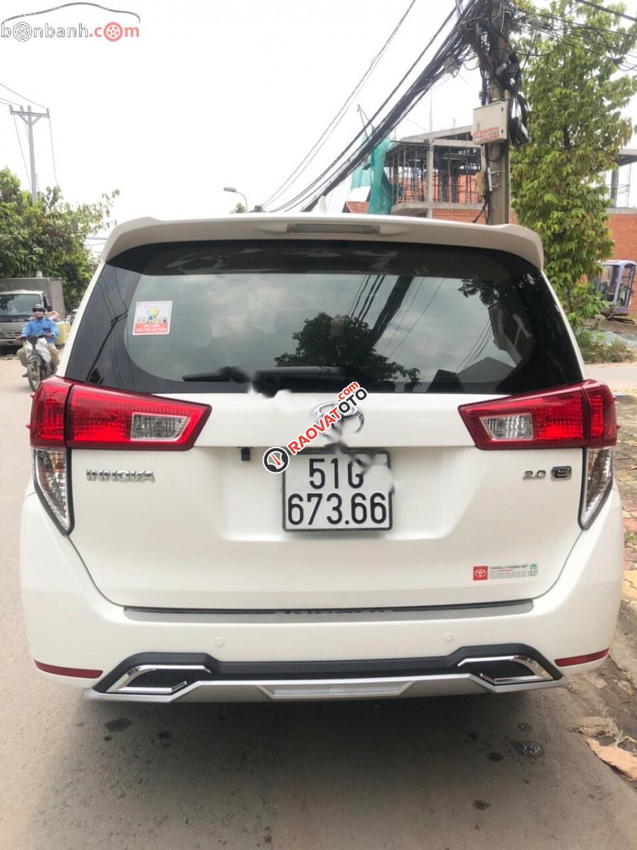 Bán Toyota Innova E sản xuất năm 2018, màu trắng như mới-1