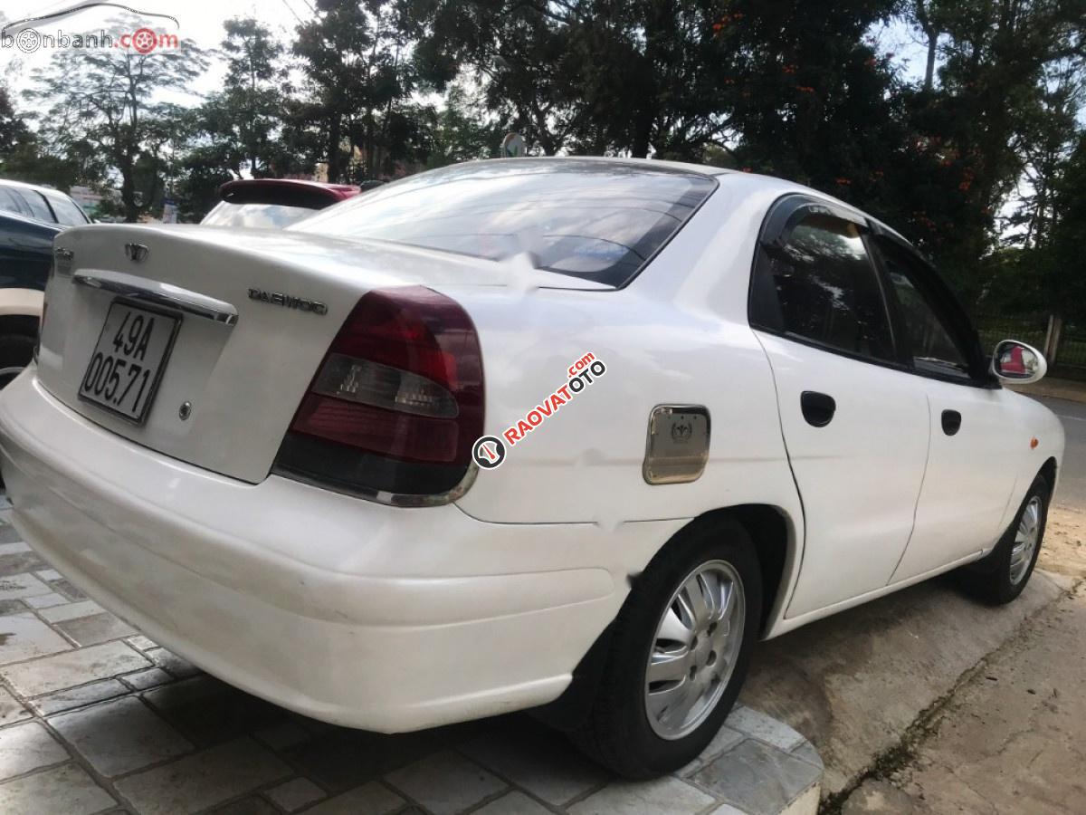 Bán ô tô Daewoo Nubira đời 2002, màu trắng giá cả hợp lý-5