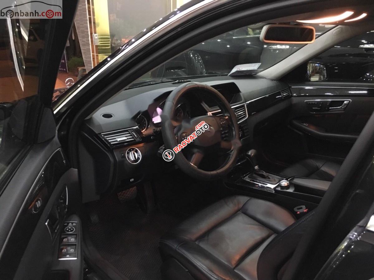 Bán Mercedes E250 năm 2010, màu đen-6