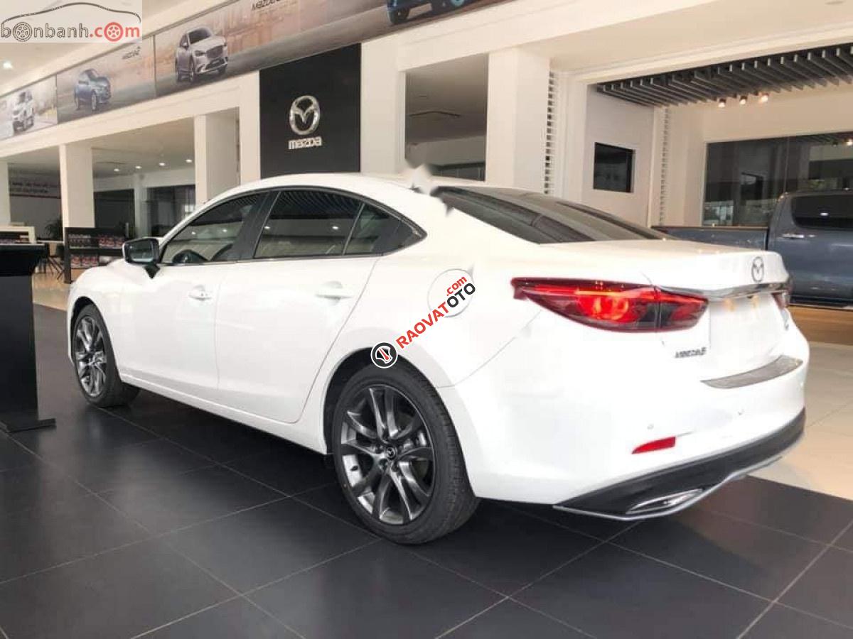 Bán xe Mazda 6 Luxury 2.0 2018, giá hấp dẫn-2