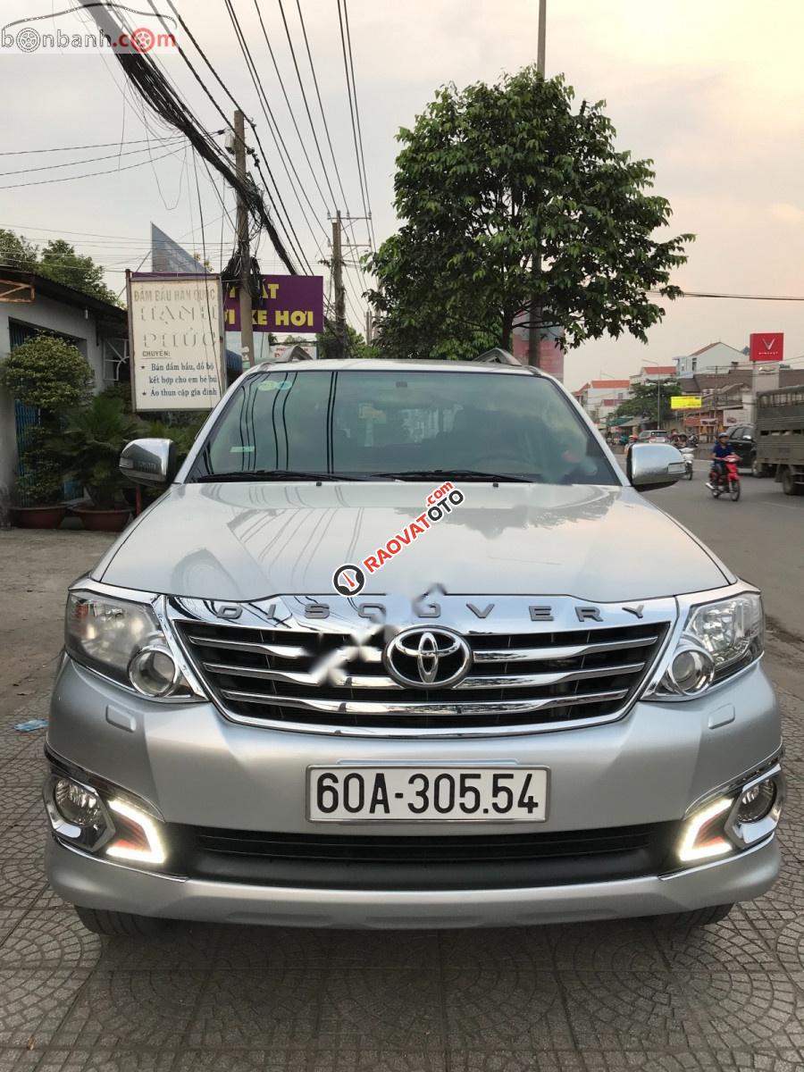 Cần bán Toyota Fortuner 2.7V đời 2013, màu bạc giá cạnh tranh-7