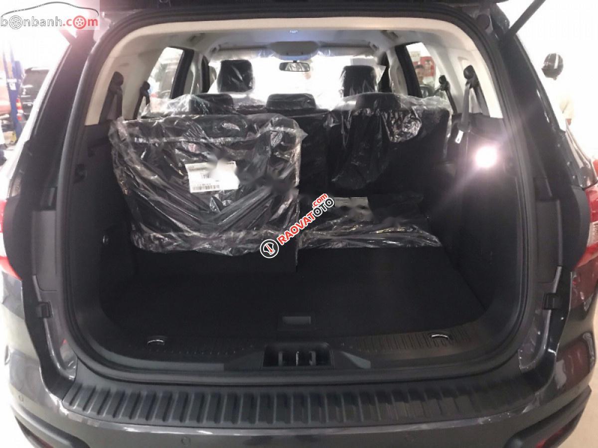 Bán xe Ford Everest Ambient 2.0 AT đời 2019, xe nhập-9