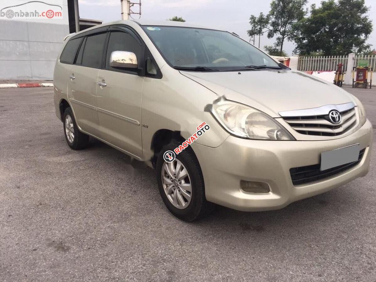 Bán Toyota Innova MT đời 2008, màu vàng số sàn-1