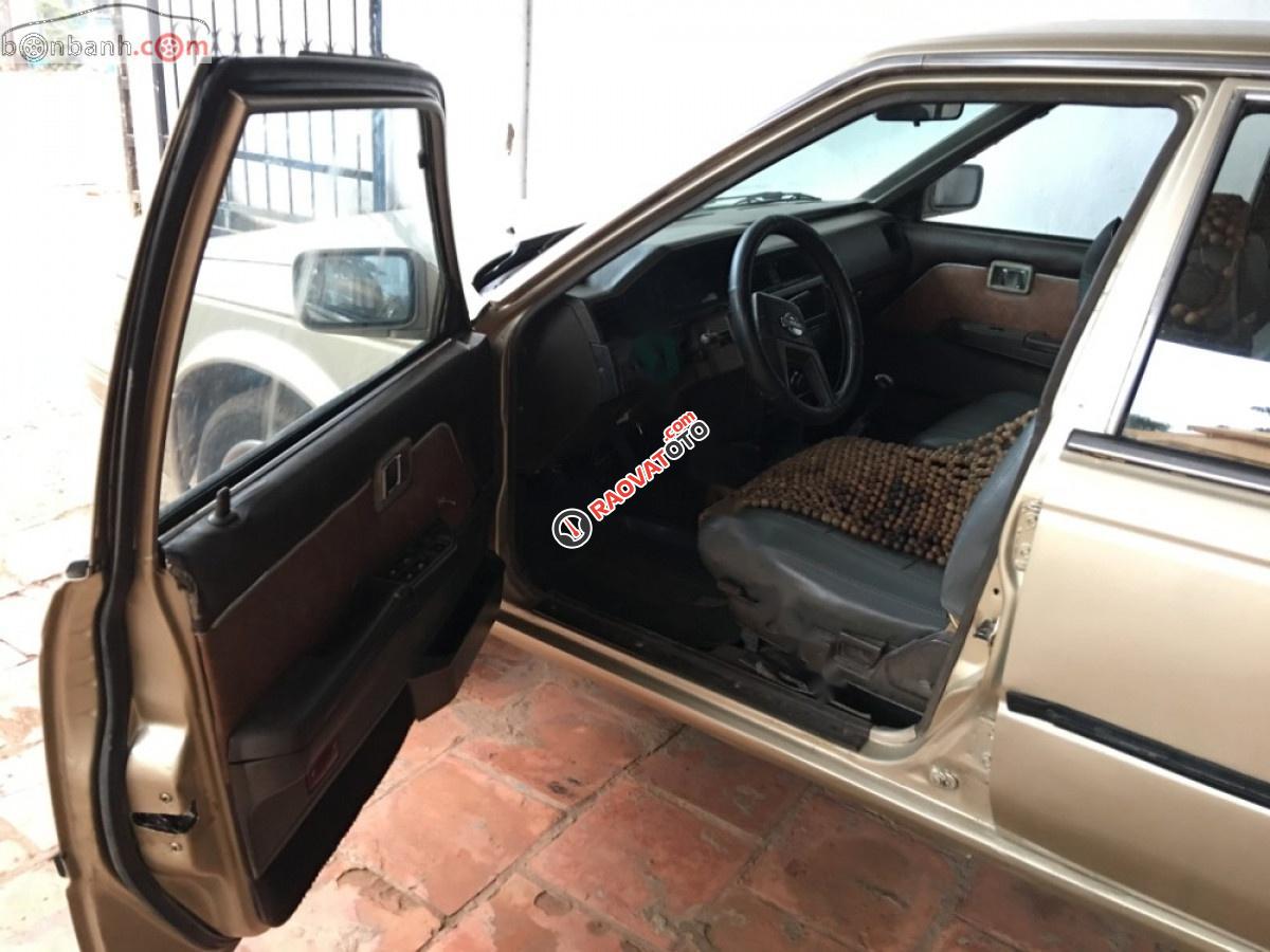 Cần bán Nissan Bluebird 2.0 1990, nhập khẩu nguyên chiếc-5