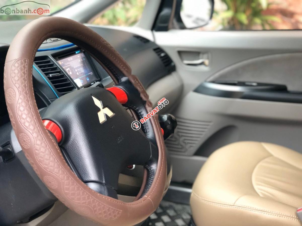 Bán Mitsubishi Grandis 2.4 AT sản xuất 2008, màu đen-6