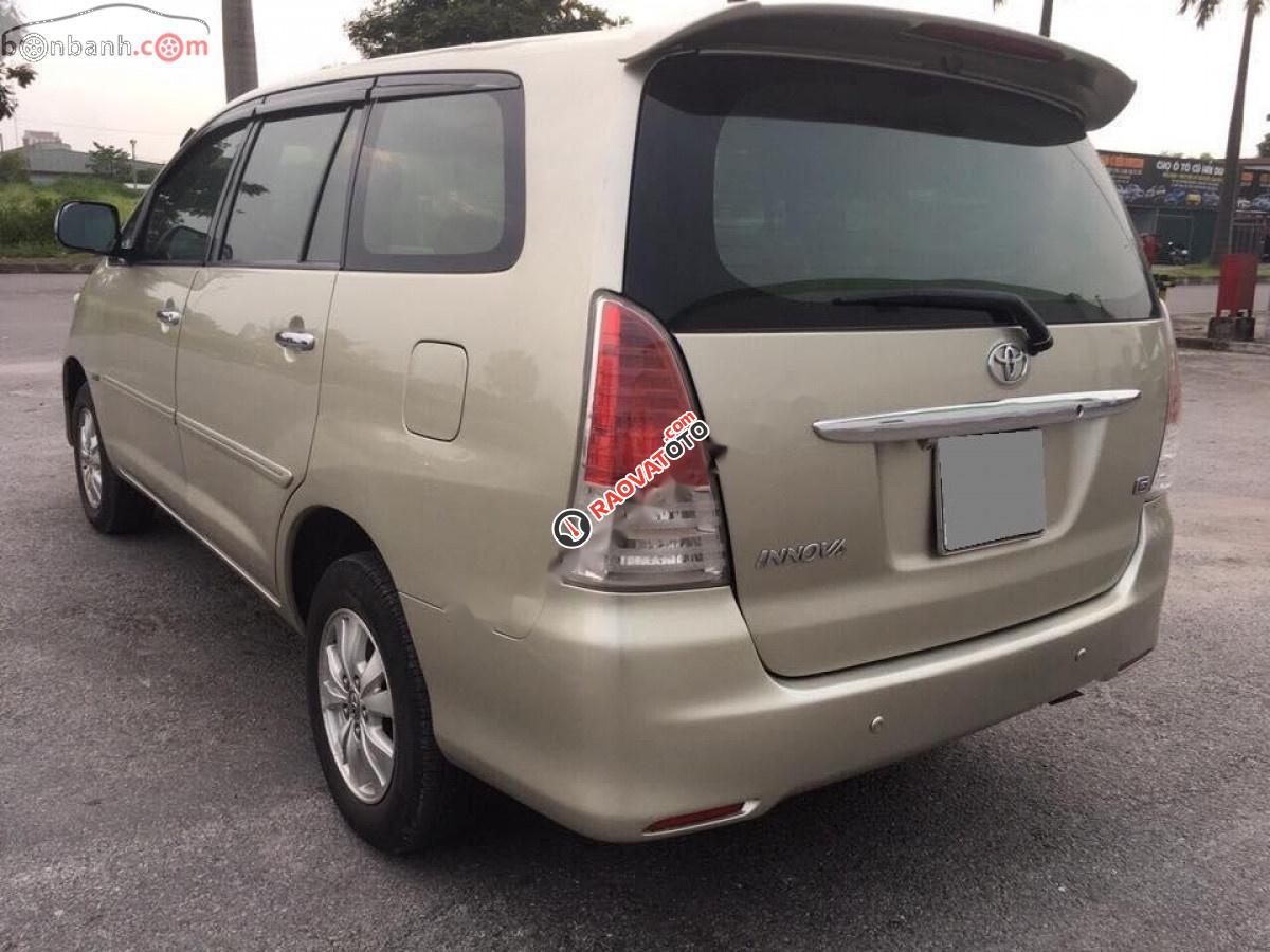 Bán Toyota Innova MT đời 2008, màu vàng số sàn-0