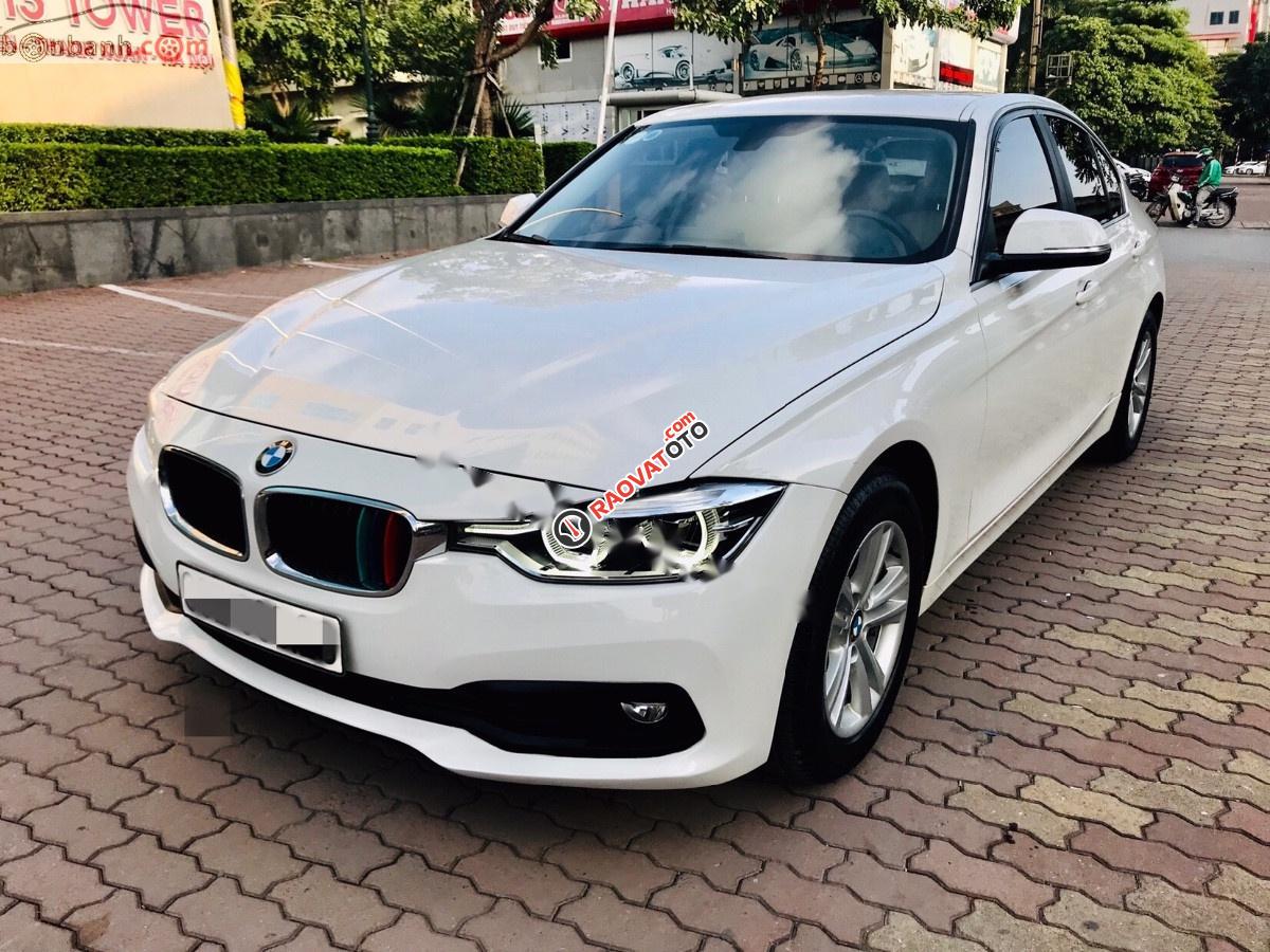 Cần bán lại xe BMW 3 Series 320i năm sản xuất 2016, màu trắng, nhập khẩu nguyên chiếc-2