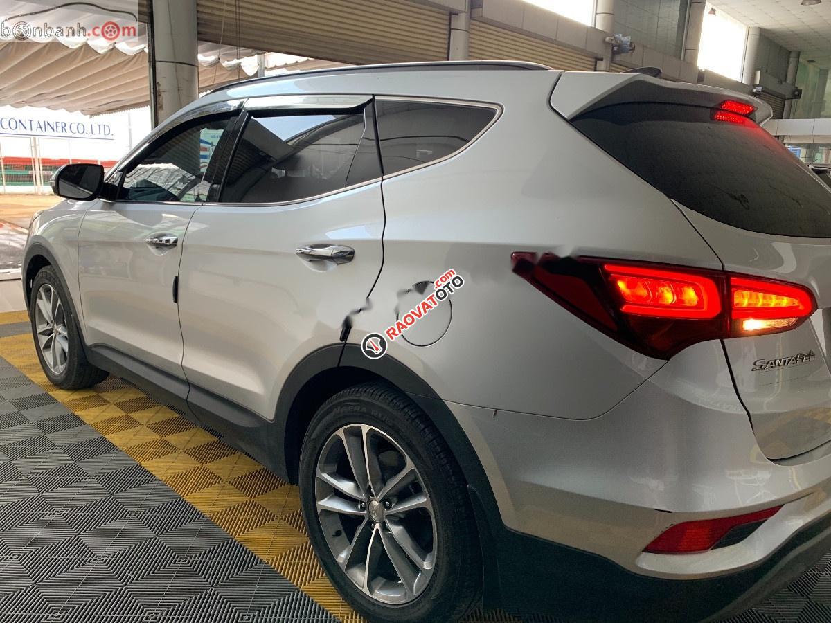 Cần bán Hyundai Santa Fe 2.2L 4WD đời 2017, màu bạc số tự động-5