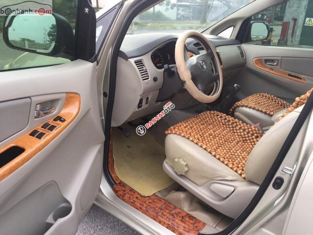 Bán Toyota Innova MT đời 2008, màu vàng số sàn-4