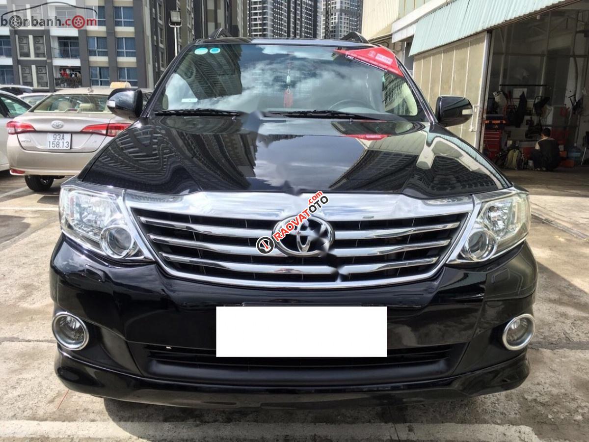 Bán xe Toyota Fortuner 2.7V 4x4 AT đời 2013, màu đen-0